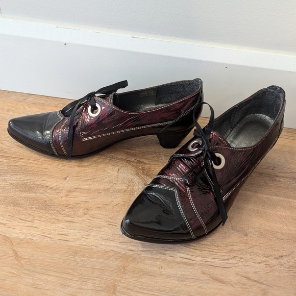 Un Tour En Ville Ladies Heels - Picture 2 of 11